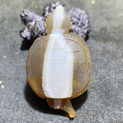 精美亚光高玉化巴西玛瑙雕刻聚财灵龟(把件）吊坠一个， - 精美亚光高玉化巴西玛瑙雕刻聚财灵龟(把件）吊坠一个，