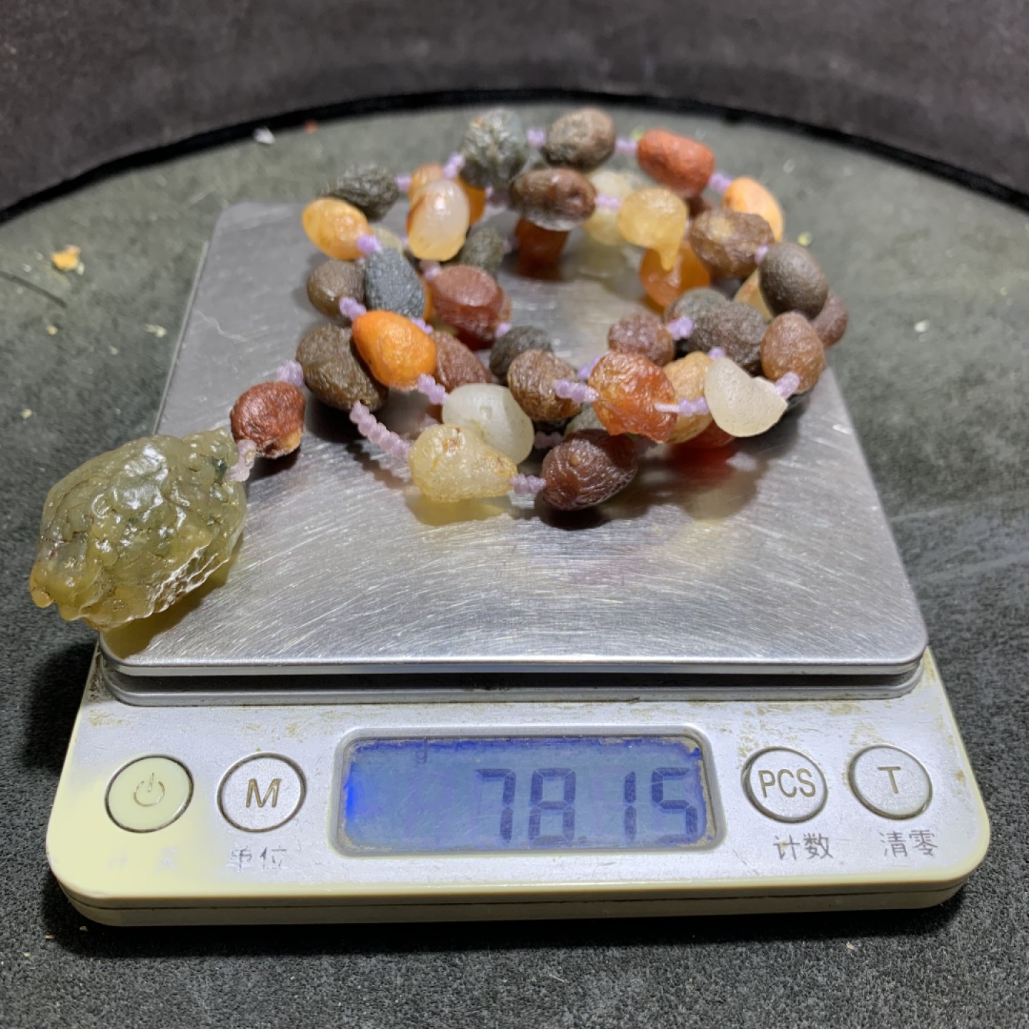 精美罕见天然阿拉善毛线团筋脉玛瑙项链一条，