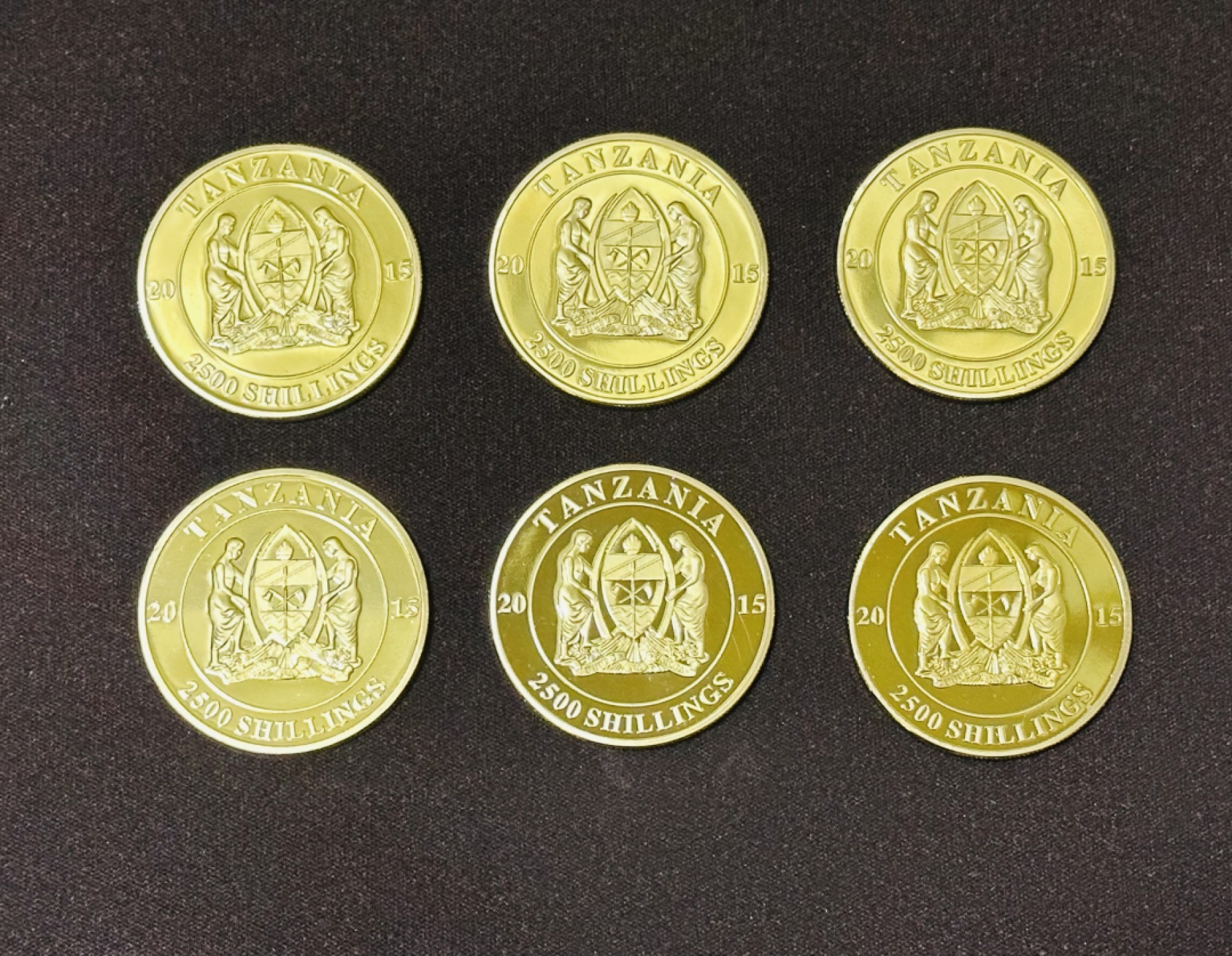CSIS-GREAT评级精品钱币拍卖第一百八十七期 坦桑尼亚2015年伟大的共产主义者精制镀金纪念铜币6枚套