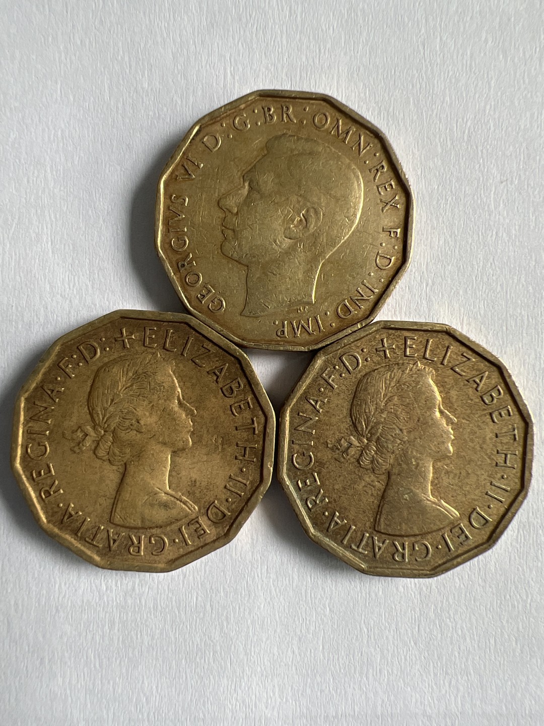 泡泡堂微拍第一 一〇幕硬币捡漏可累计专场👿👿，累计满二十元包邮，接受代拍业务 三便士三枚