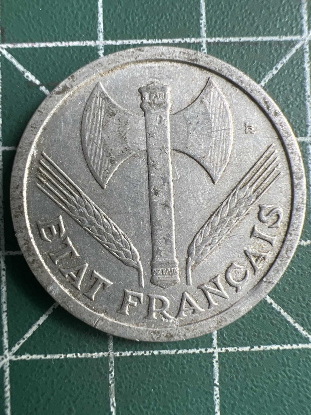 泡泡堂微拍第一 一〇幕硬币捡漏可累计专场👿👿，累计满二十元包邮，接受代拍业务 法国2法郎