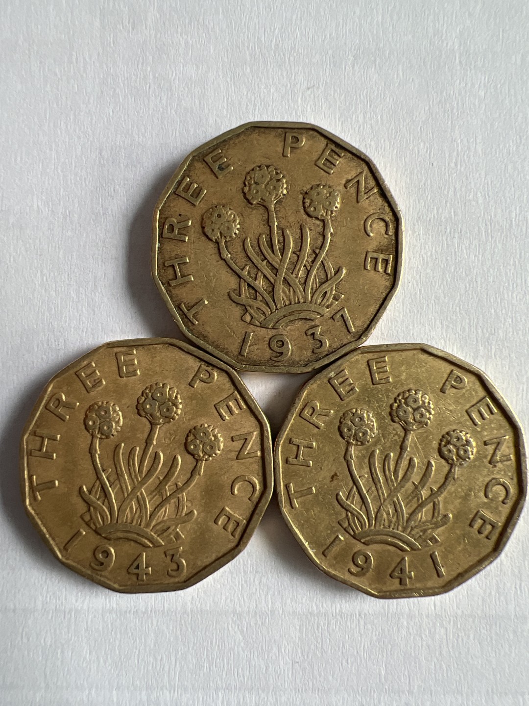 泡泡堂微拍第一 一 一幕硬币捡漏可累计专场👿👿，累计满二十元包邮，接受代拍业务 乔六三便士三枚