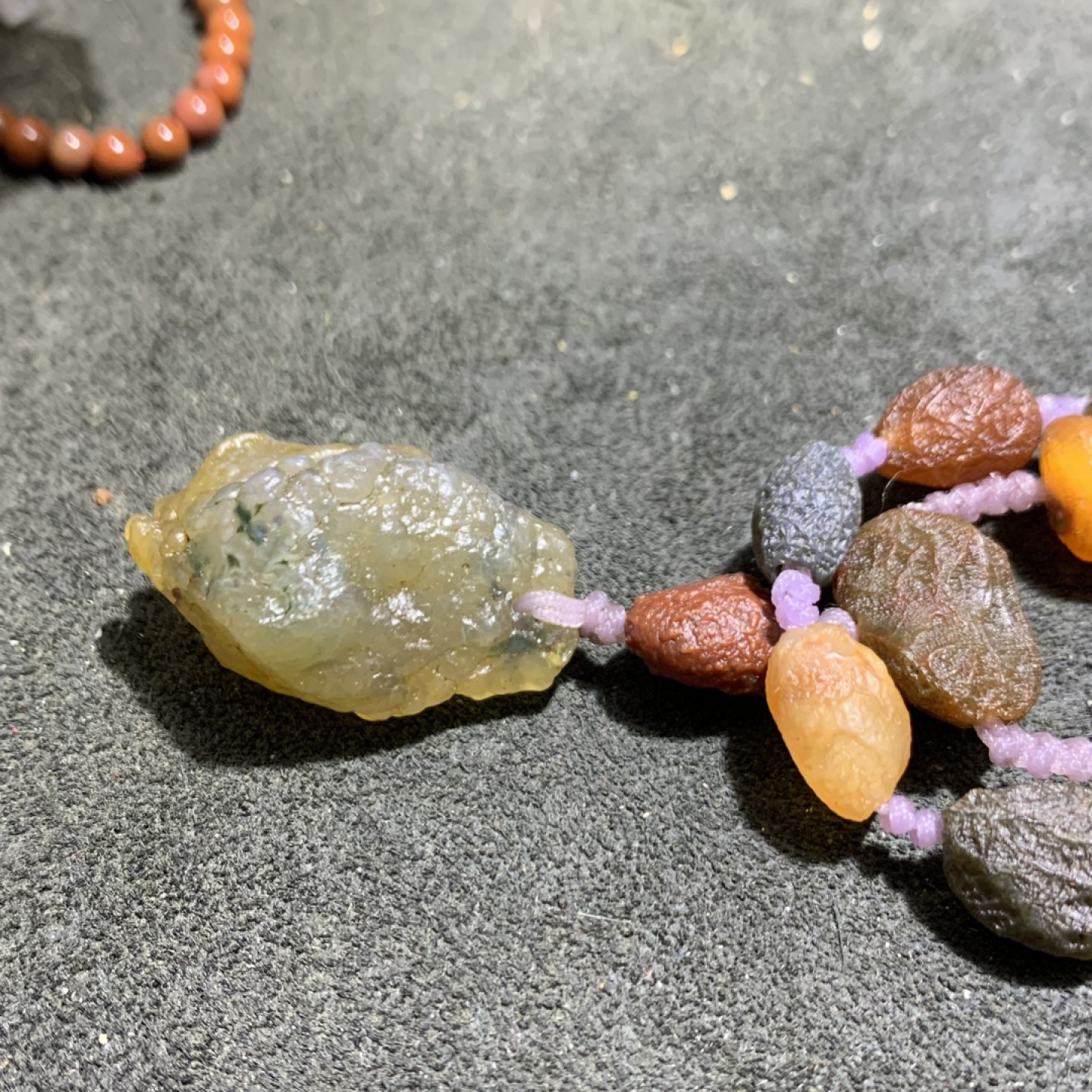 精美罕见天然阿拉善毛线团筋脉玛瑙项链一条，