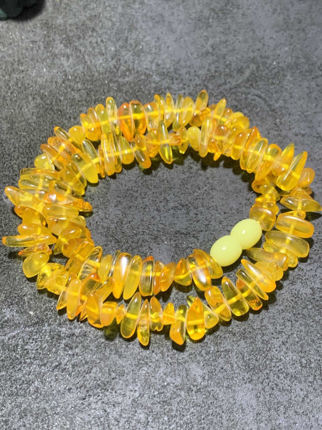 天然乌克兰蜜蜡随形链1条