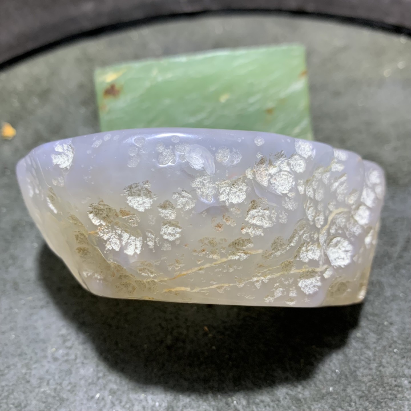 精美天然玛瑙原石打磨原石茶杯，笔洗一个，