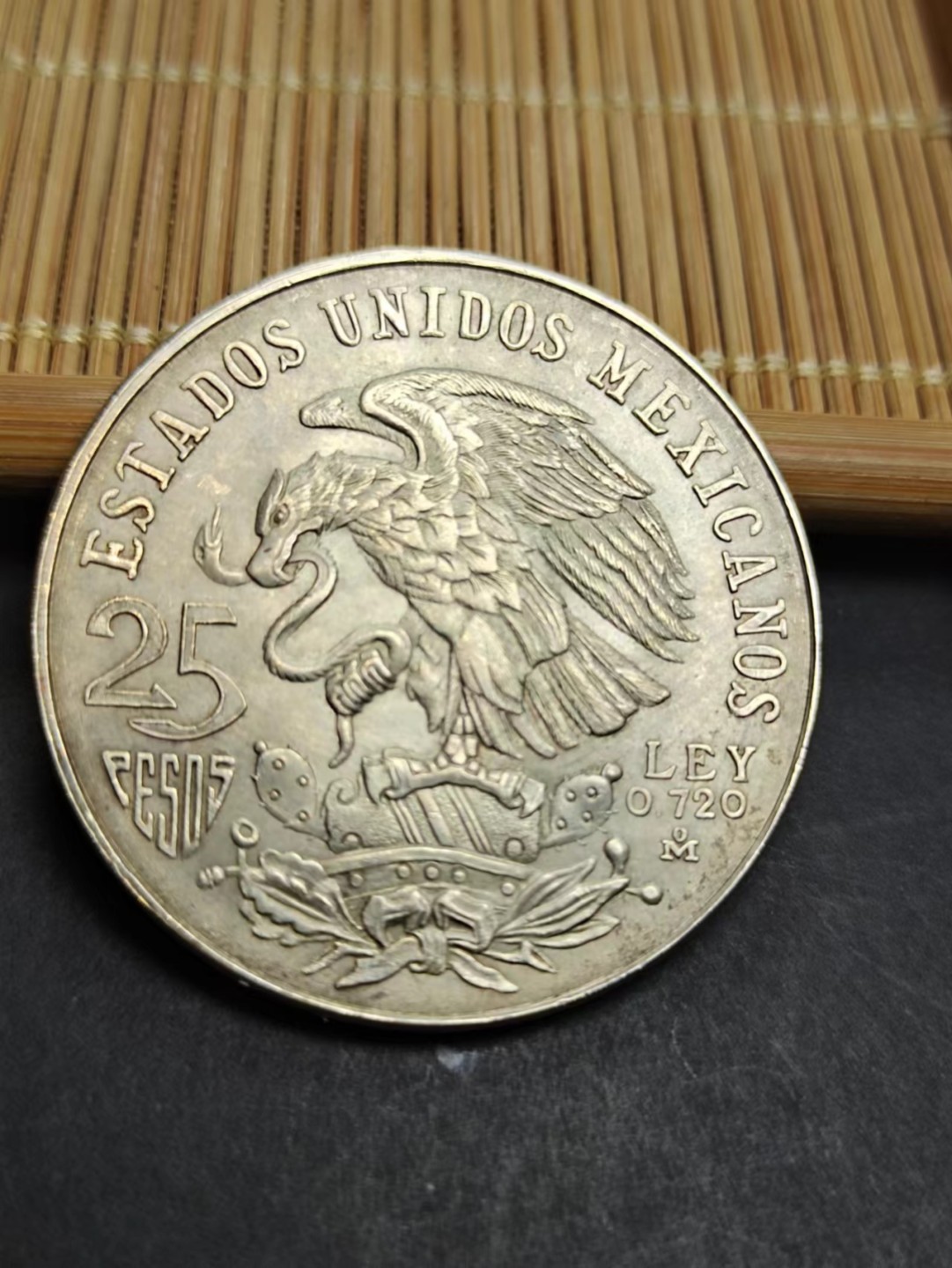 【8个洞收藏】第5场★0押0起一件包邮★银币专场（持续更新····） 7天连拍 墨西哥1968年 玛雅奥运银币 11.3克 25比索 经典的玛雅文化题材