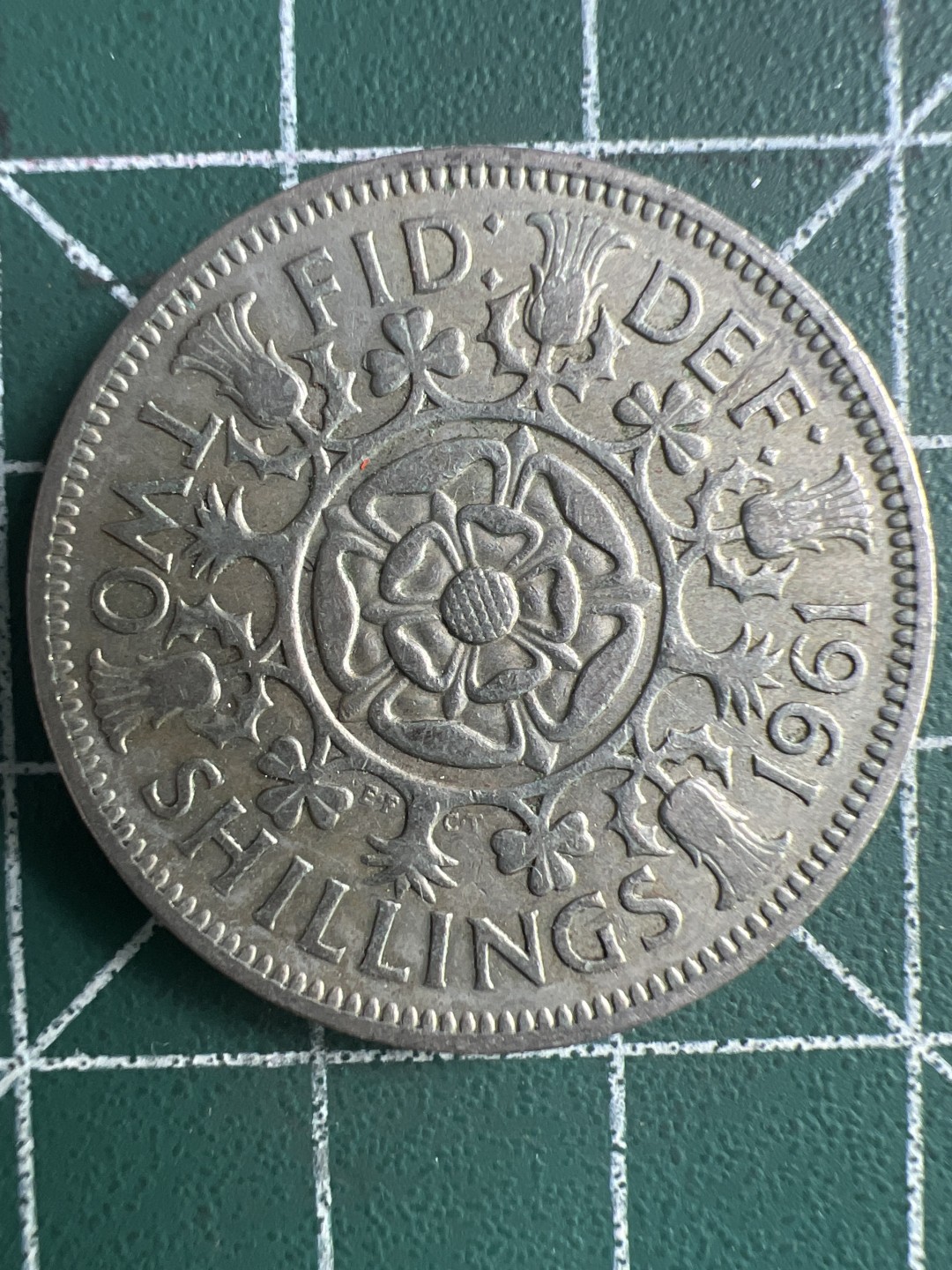 泡泡堂微拍第一 一〇幕硬币捡漏可累计专场👿👿，累计满二十元包邮，接受代拍业务 英国伊丽莎白2先令