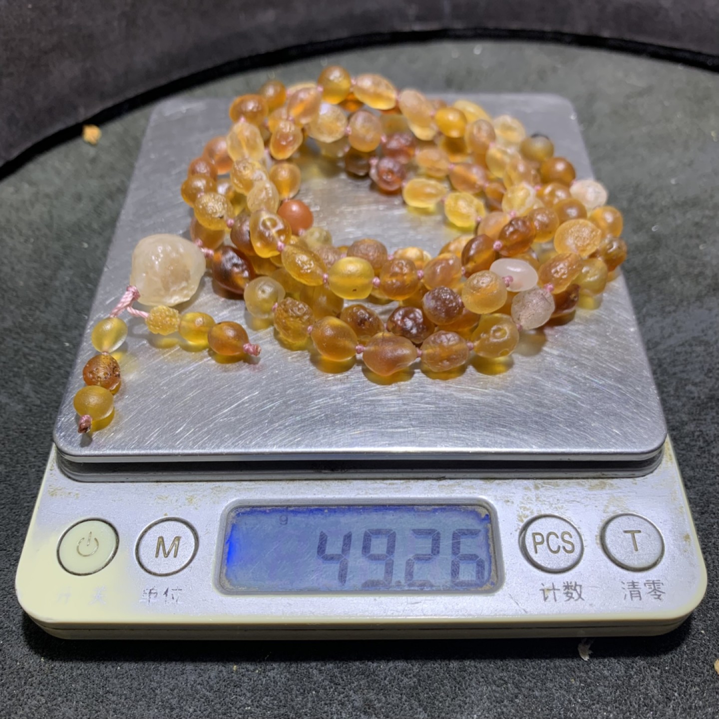 精美天然阿拉善糖心108玛瑙项链原石一条，