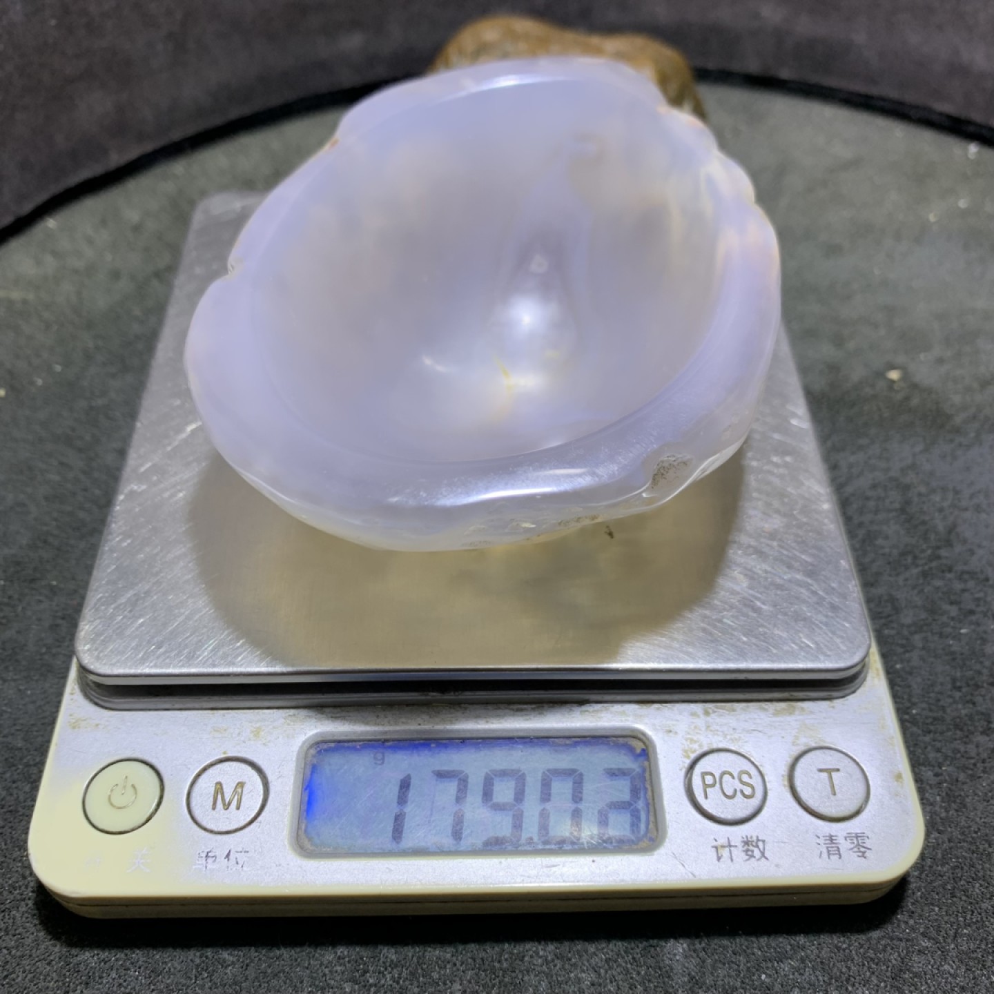 精美天然玛瑙原石打磨原石茶杯，笔洗一个，