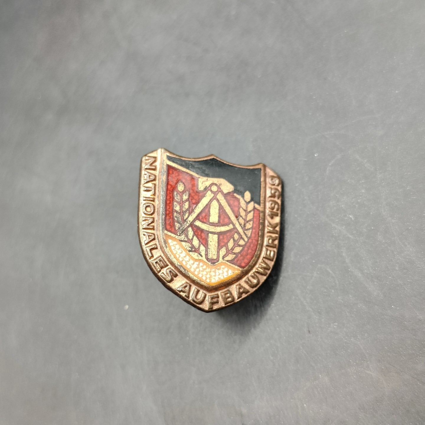 全场0元起拍 第42期 咸鱼国勋章拍卖专场 3月29日（周三）下午6：00开始