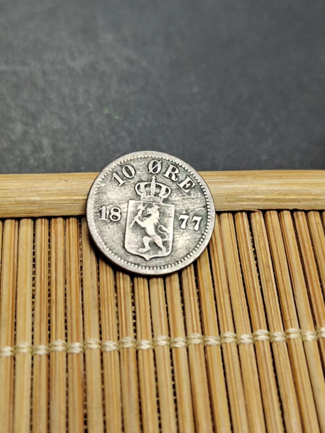 【8个洞收藏】第5场★0押0起一件包邮★银币专场（持续更新····） 7天连拍 推荐 稀少 瑞典占挪威银币 1877年 大特年 10欧尔银币很少