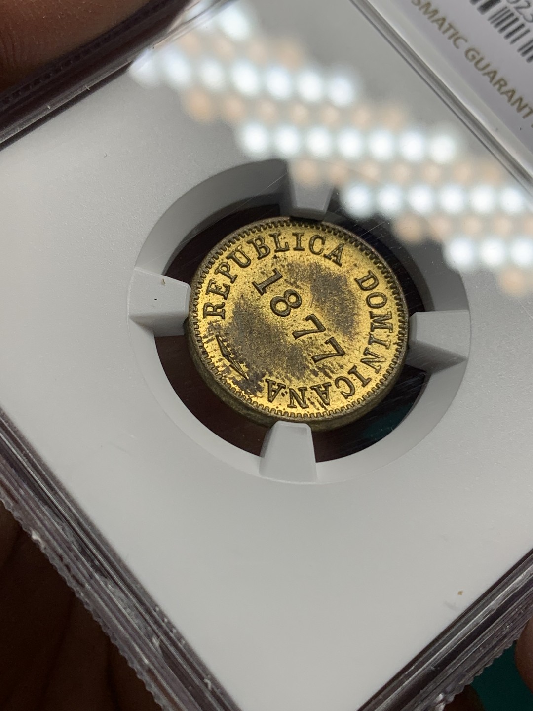 《竞宝斋》第147场-周日，周一 2场 (全场包邮) NGC MS62多米尼加1877年1分铜币，非常的厚，南美大热区域多米早期铜币上MS的不多