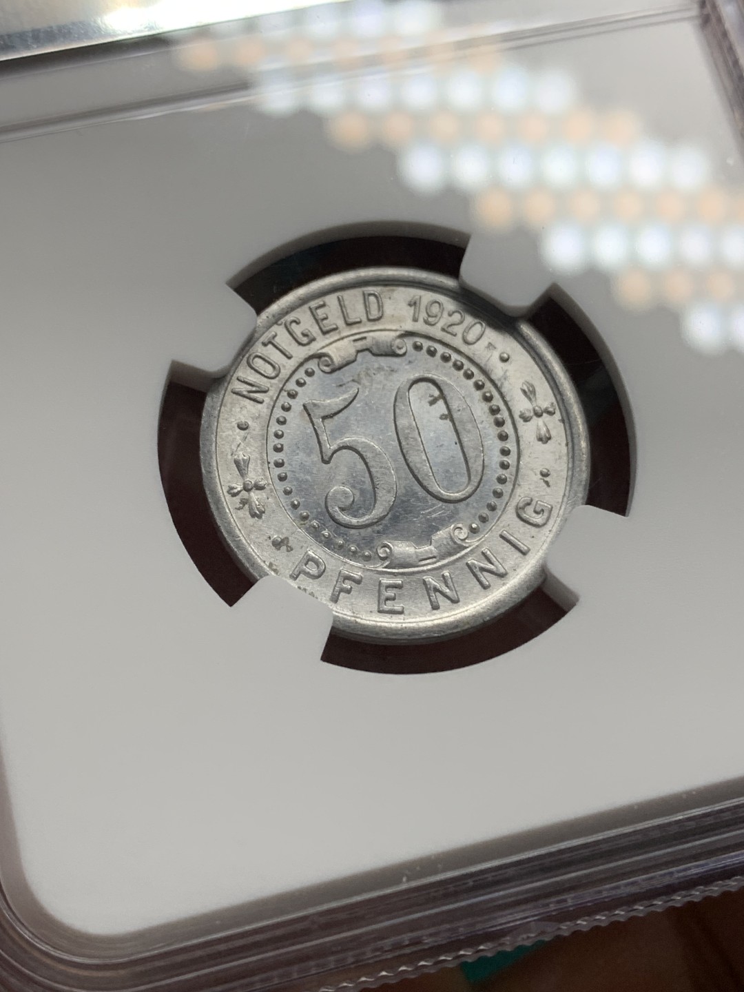 《竞宝斋》第147场-周日，周一 2场 (全场包邮) NGC-MS63 德国 1920/1919年 紧急状态时期门登洞熊  50芬尼 德紧小名誉品 状态非常棒