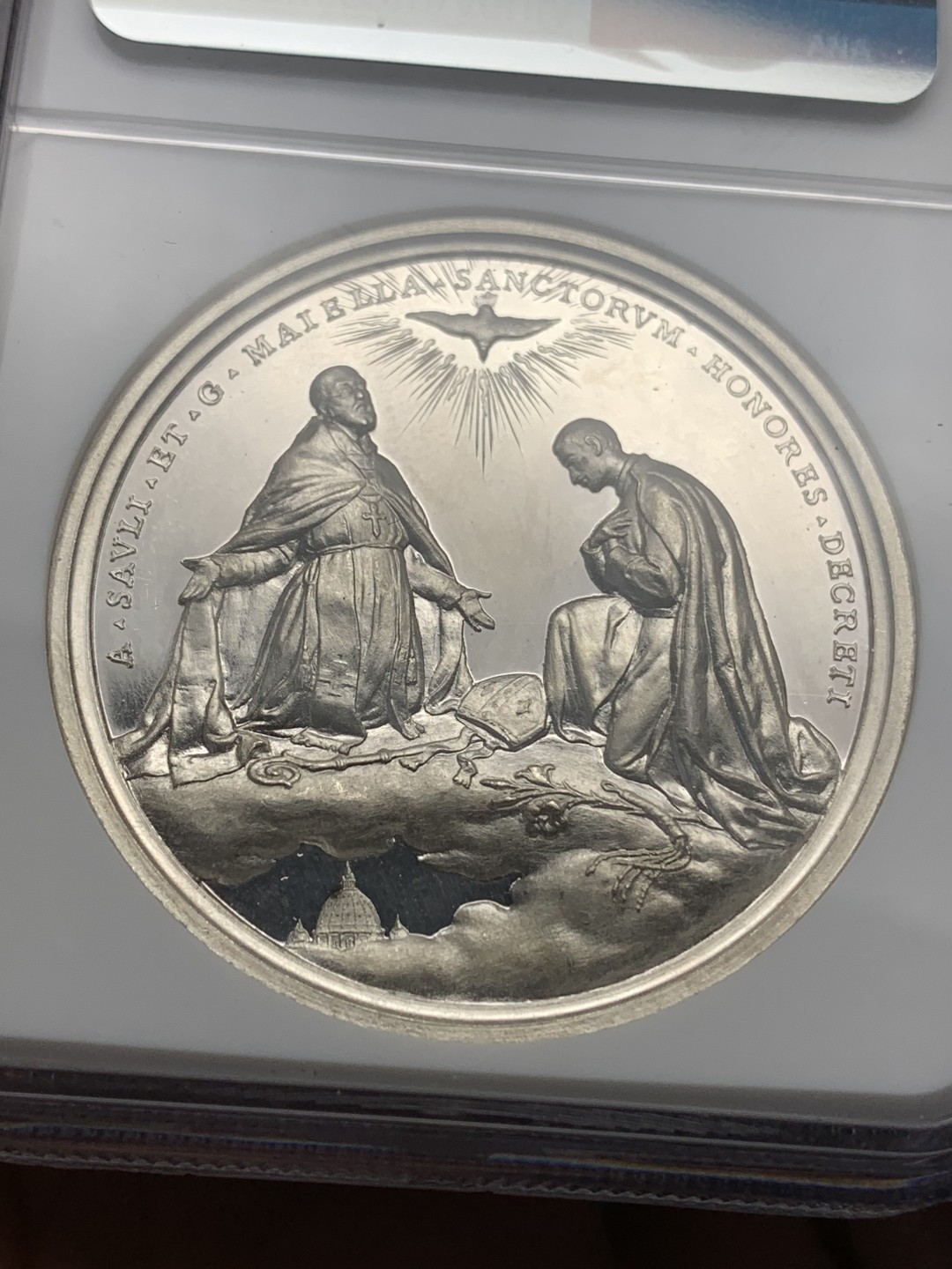 《竞宝斋》第147场-周日，周一 2场 (全场包邮) NGC-MS64 梵蒂冈1904 教宗庇护十世封圣银章 高分 浮雕美工艺佳