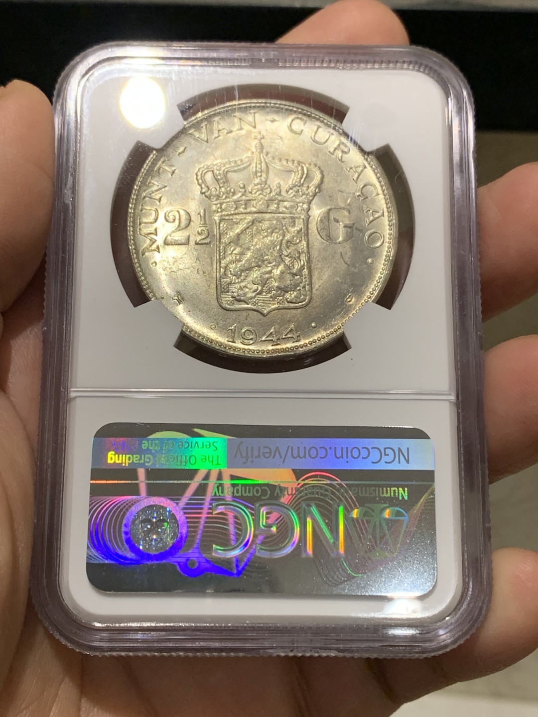 《竞宝斋》第147场-周日，周一 2场 (全场包邮) NGC-MS63 荷属库拉索群岛 1944年 威廉米娜女王2.5盾大银币 原光好品 殖民地系列