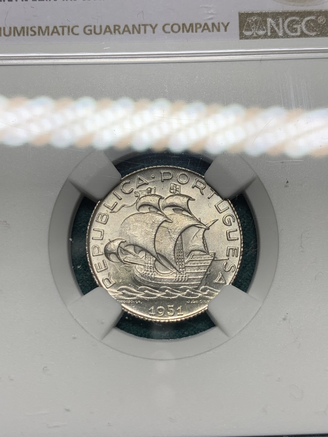 《竞宝斋》第147场-周日，周一 2场 (全场包邮) NGC-MS65 葡萄牙1951年 大帆船2.5埃斯库多银币 顶级好品