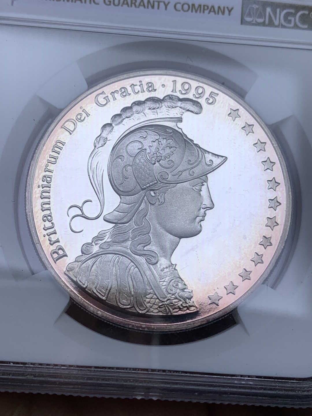 《竞宝斋》第147场-周日，周一 2场 (全场包邮) NGC-PF65 英国1995年 战舰ECU大银币 首见品种