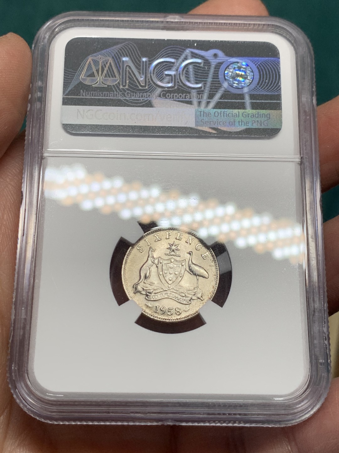 《竞宝斋》第147场-周日，周一 2场 (全场包邮) NGC-MS62BN/MS64 1963/1958 澳大利亚 伊丽莎白女王1便士/6便士铜/银币，2枚一组，女王初版头像，袋鼠大铜+高分银毫。6P标签错标为3P