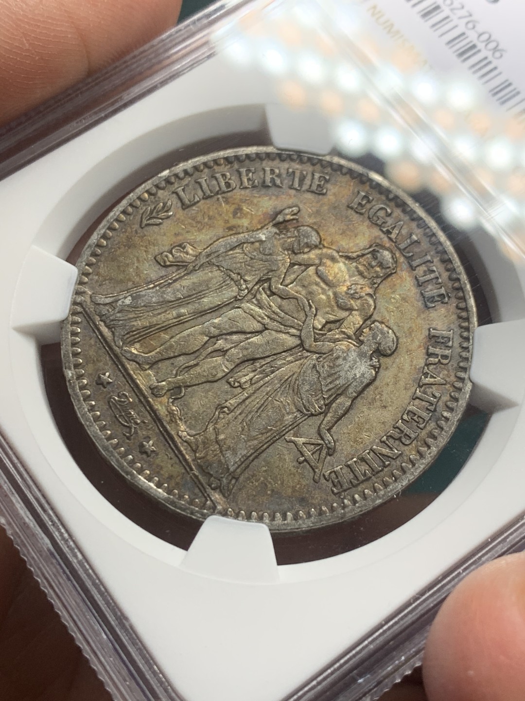 《竞宝斋》第147场-周日，周一 2场 (全场包邮) NGC XF45 法国 1875年小A版 5法郎银币 原味包浆 状态不错