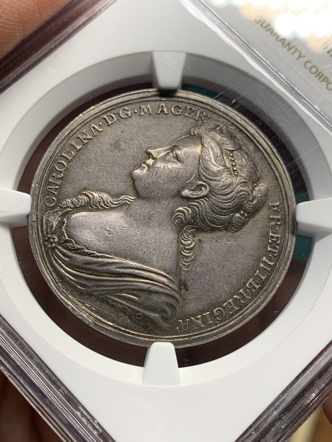 《竞宝斋》第147场-周日，周一 2场 (全场包邮) NGC-AU55 英国1727年卡罗琳娜女王登基纪念 银章