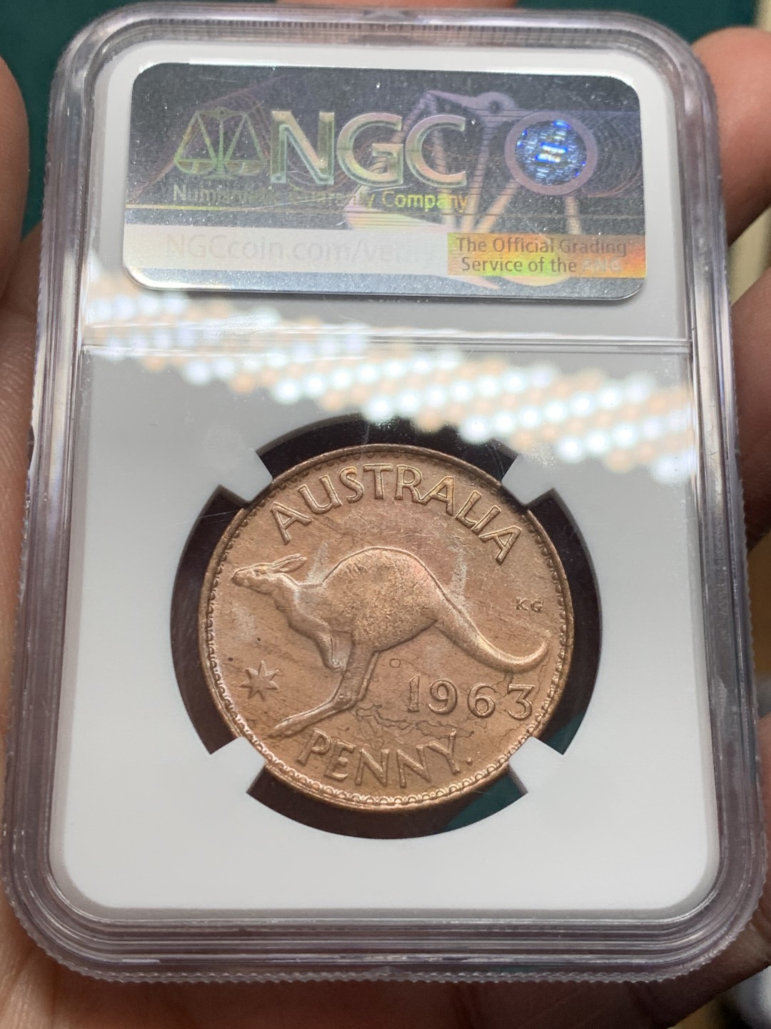 《竞宝斋》第147场-周日，周一 2场 (全场包邮) NGC-MS62BN/MS64 1963/1958 澳大利亚 伊丽莎白女王1便士/6便士铜/银币，2枚一组，女王初版头像，袋鼠大铜+高分银毫。6P标签错标为3P