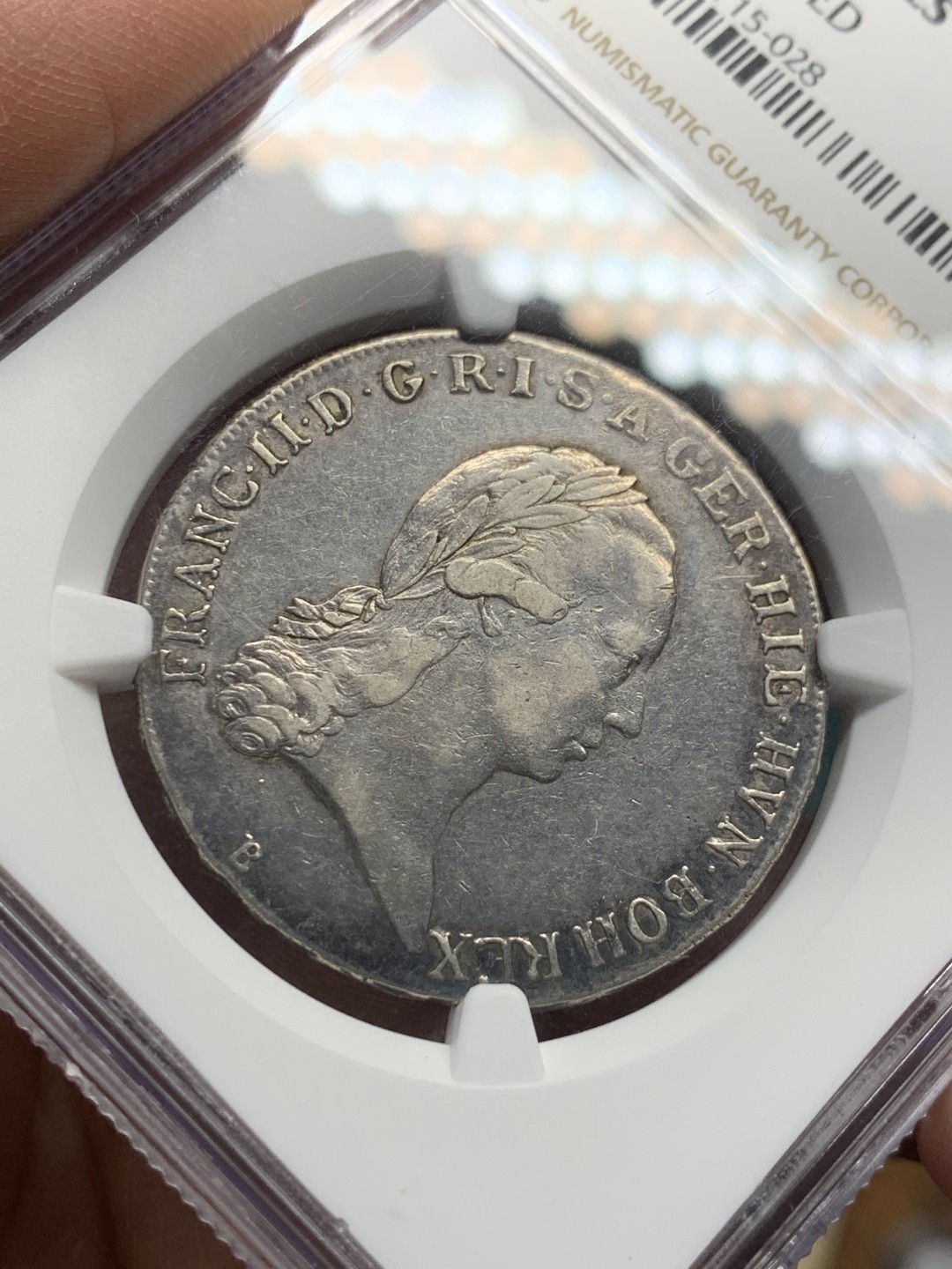 《竞宝斋》第147场-周日，周一 2场 (全场包邮) NGC-XF 1797年 奥属尼德兰 弗朗茨二世1/2泰勒  神罗末代皇帝 背面的状态非常好，皇冠十字高点俱在，细节超赞