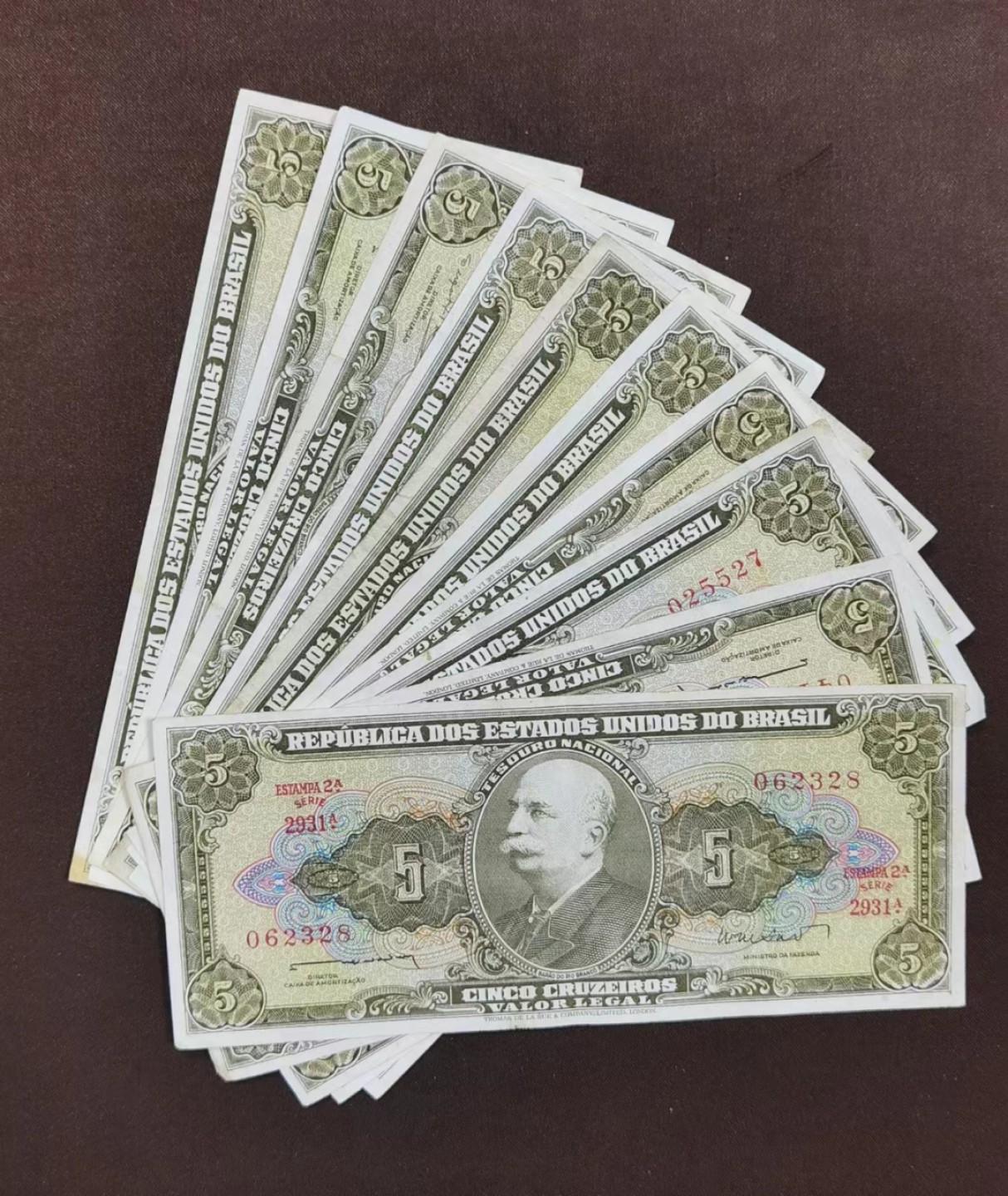 北京马甸外国币专卖微拍第九十四期，外国纸币专场，陆续上新，欢迎关注 巴西早期美元版纸币10張，品相6一8品