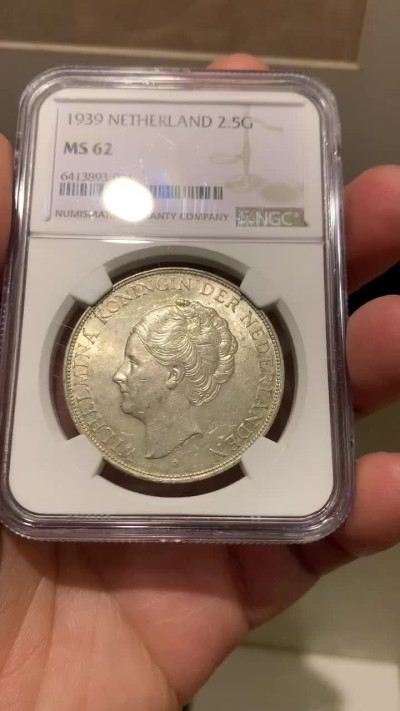 《竞宝斋》第147场-周日，周一 2场 (全场包邮) NGC-MS62 荷兰1939年 威廉米娜2.5盾大银币 原光好品