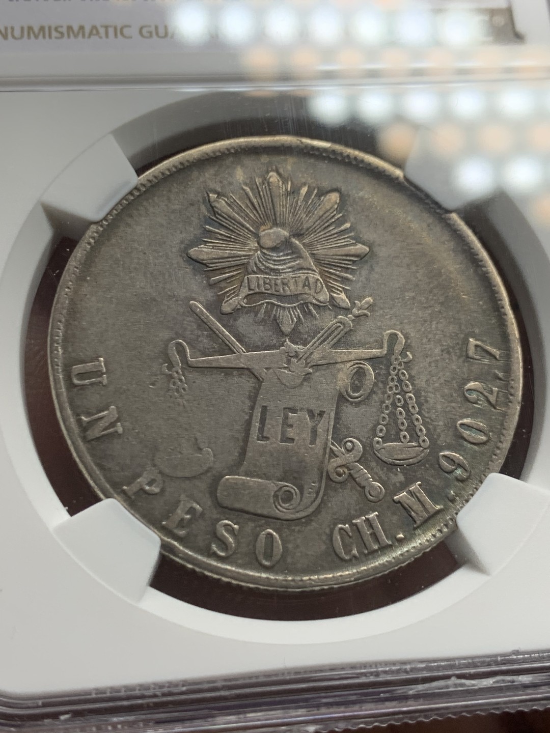 《竞宝斋》第147场-周日，周一 2场 (全场包邮) NGC-XF45墨西哥1872年1比索天枰鹰洋 CH厂原味好状态