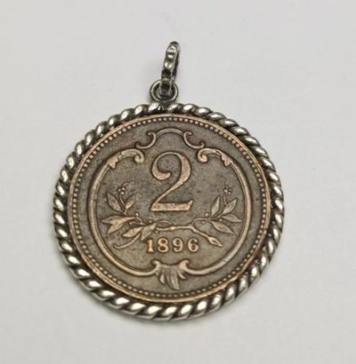 【8个洞收藏】第6场★0押0起一件包邮★女神专场(持续更新···) 7天连拍 回馈老粉 感谢陪伴   - 双头鹰银边吊坠 仅一枚 奥匈帝国1896年 老包浆铜币外圈为纯银包边  小巧玲珑 色差丰富 重量4.5克