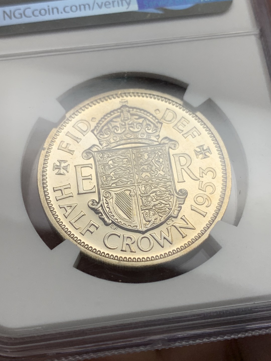 《竞宝斋》第147场-周日，周一 2场 (全场包邮) NGC-PF64 1953年英国伊丽莎白二世加冕首年精制半克朗