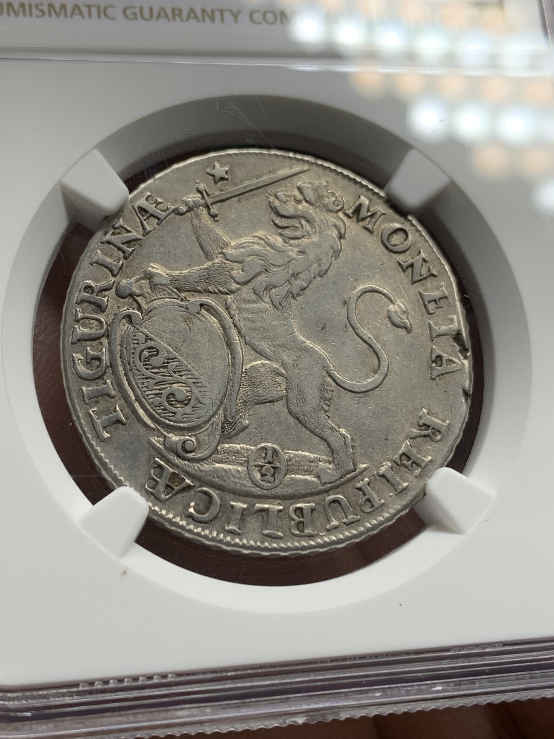 《竞宝斋》第147场-周日，周一 2场 (全场包邮) NGC-XF45 瑞士苏黎世1743年城市景观半泰勒银币