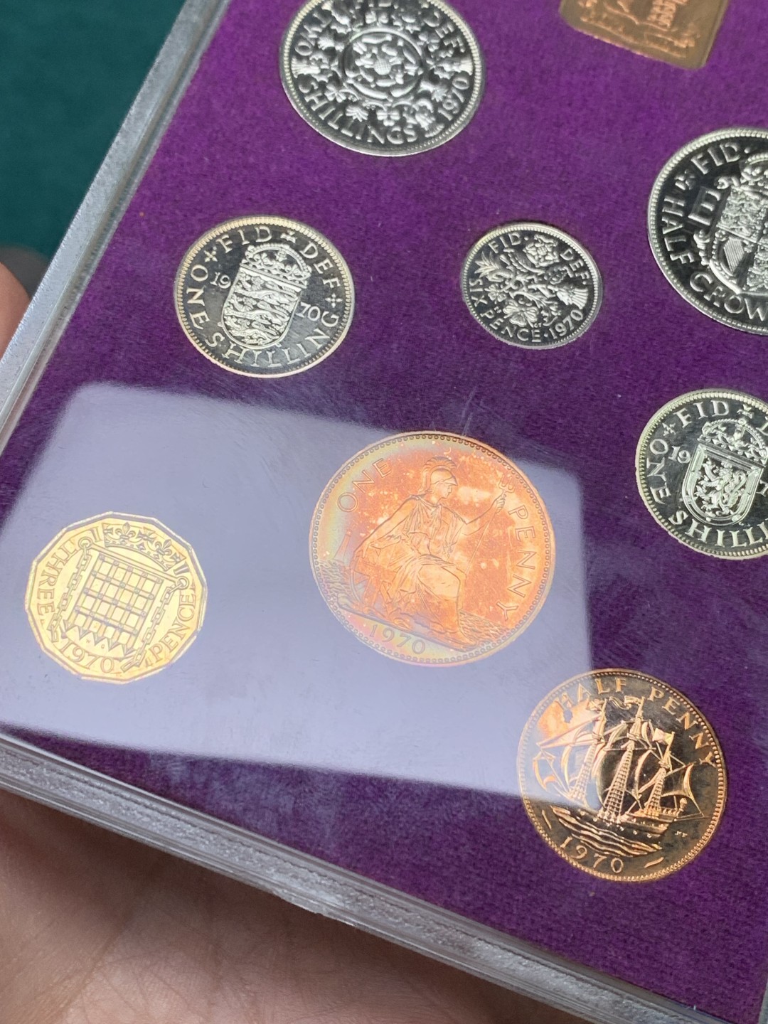 《竞宝斋》第147场-周日，周一 2场 (全场包邮) 英国 1970年 原盒原证 关门年份 英国12进制精制套币 最后一套12进制英国套币 随后发行的套币均为10进制新便士体系