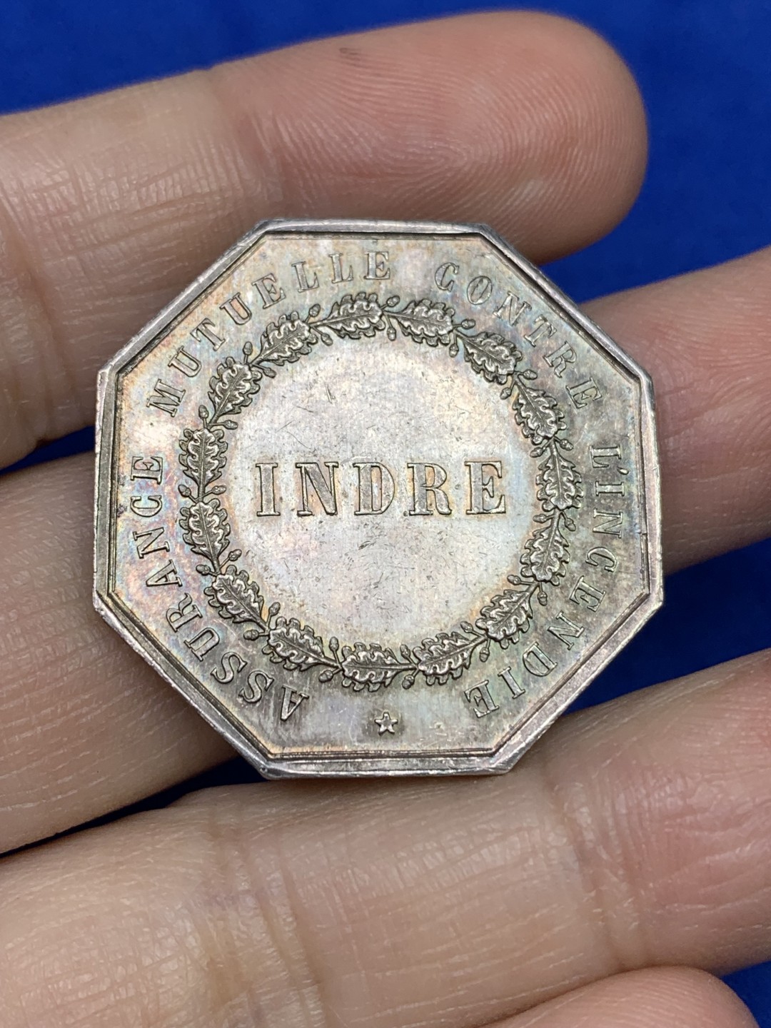 《竞宝斋》第147场-周日，周一 2场 (全场包邮) 法国 1860-1879 坐人 安德尔省 八角银质代币 深彩包浆 蜜蜂边铭 银标 31.6mm 15克