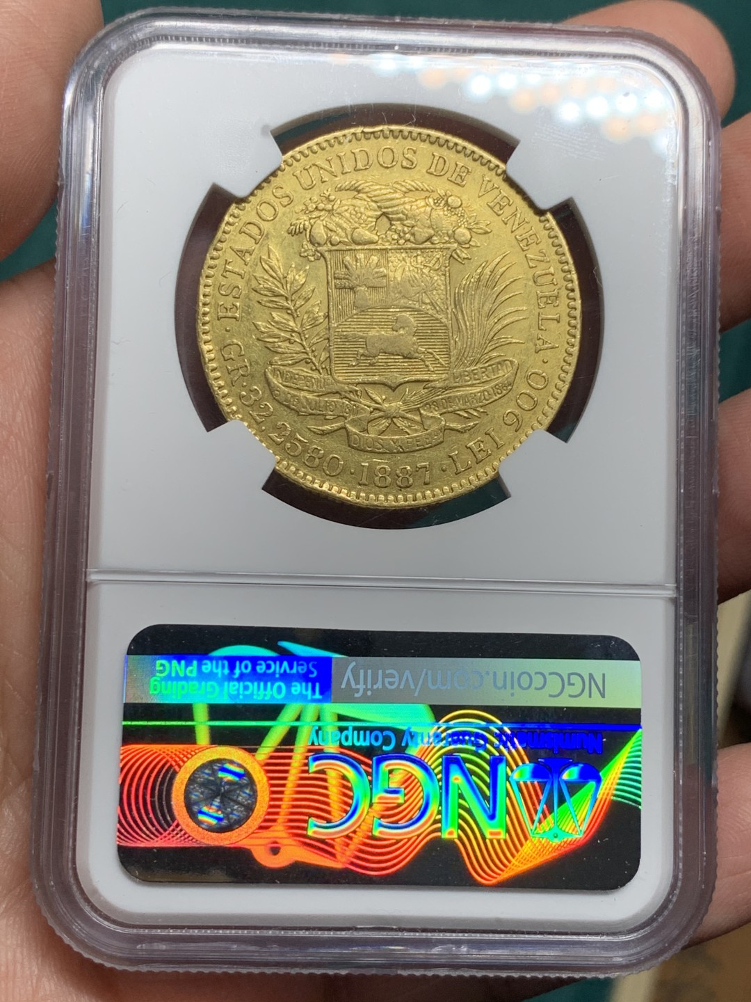 《竞宝斋》第147场-周日，周一 2场 (全场包邮) NGC-AU 委内瑞拉1887年 100玻利瓦尔大金币 南美系早期金币 大多数都已经涨上天了 只有这款算是洼地