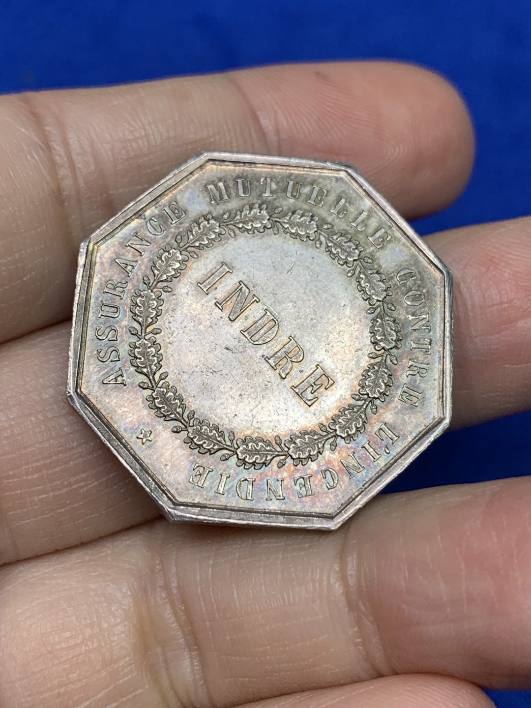 《竞宝斋》第147场-周日，周一 2场 (全场包邮) 法国 1860-1879 坐人 安德尔省 八角银质代币 深彩包浆 蜜蜂边铭 银标 31.6mm 15克