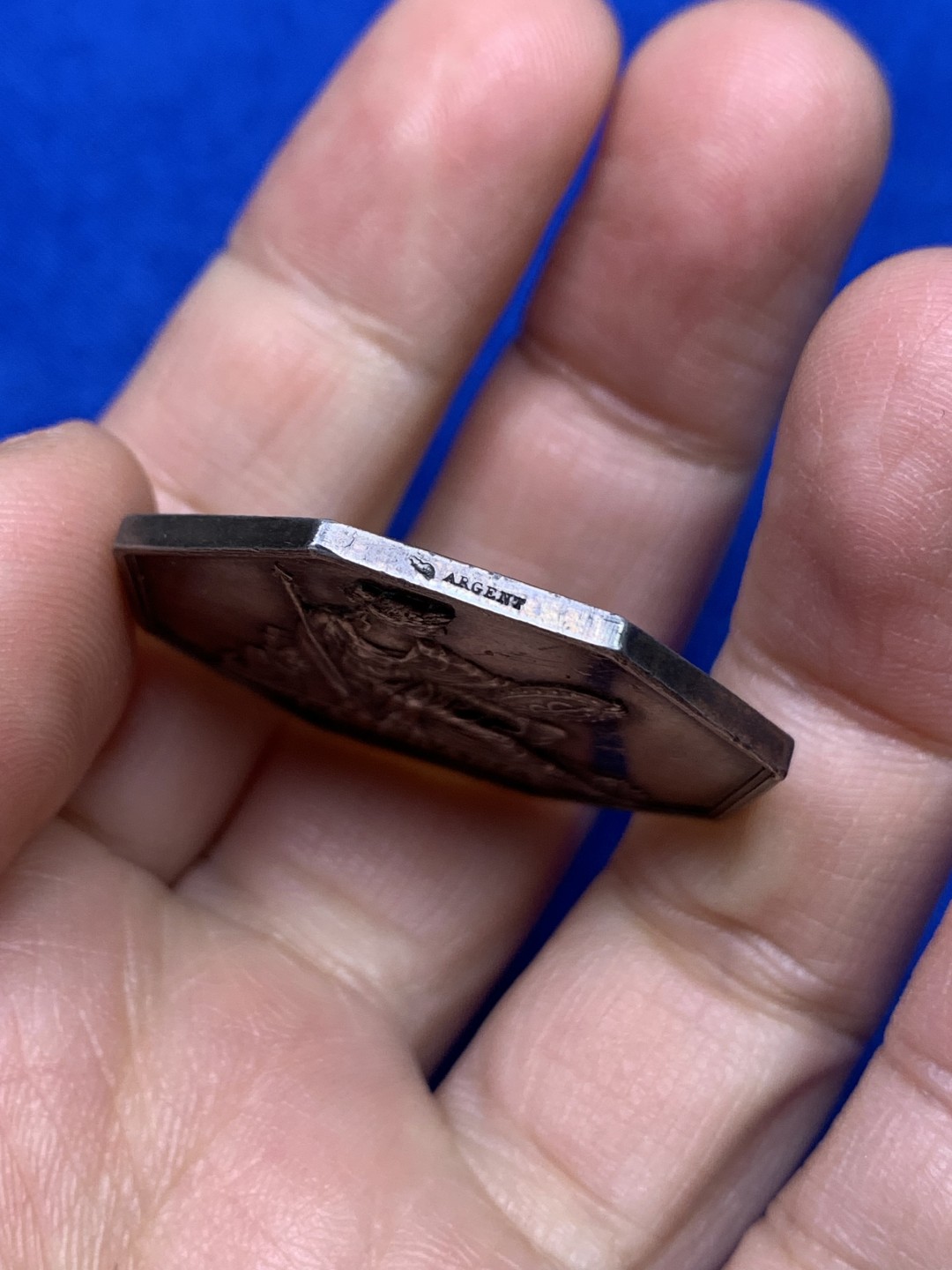 《竞宝斋》第147场-周日，周一 2场 (全场包邮) 法国 1880-1898 人寿保险 八角银质代币 丰饶角边铭 银标 19.3克 36.3mm 少见品种