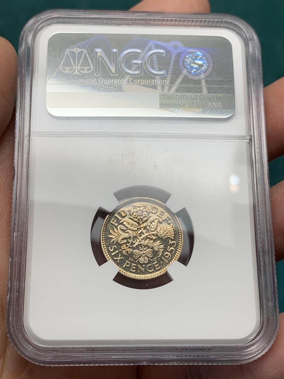 《竞宝斋》第147场-周日，周一 2场 (全场包邮) NGC-PF63CA 1953年英国伊丽莎白二世加冕首年精制6便士，带cameo