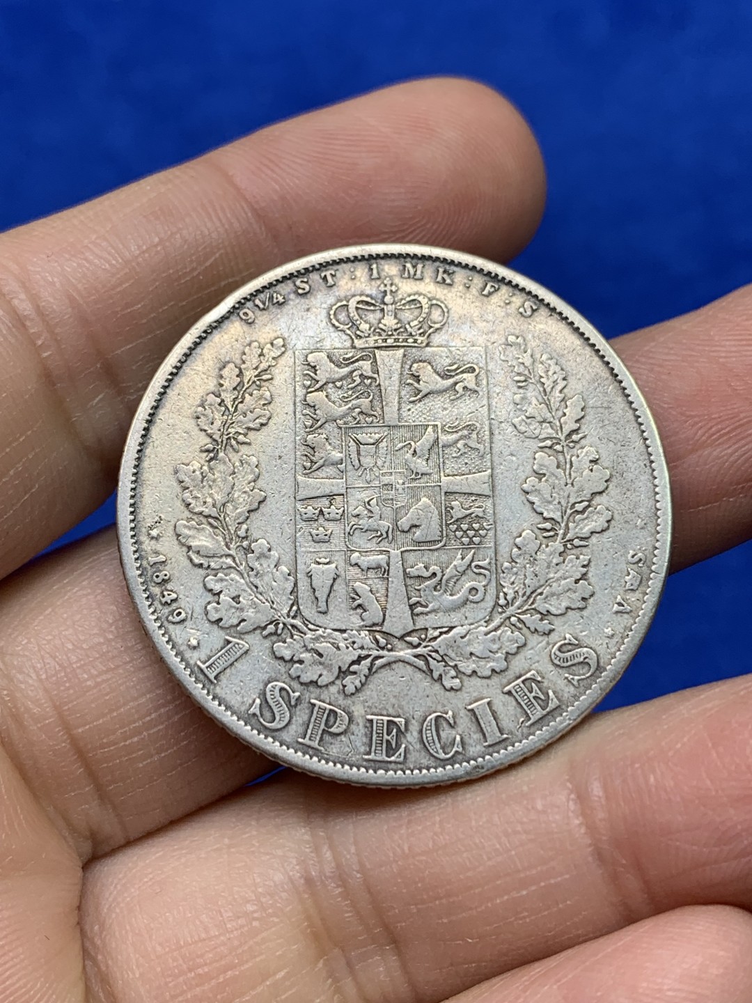 《竞宝斋》第147场-周日，周一 2场 (全场包邮) 丹麦 1849年 弗朗西斯七世SP达勒 28克少见北欧大主币 边齿浑厚 边齿浑厚