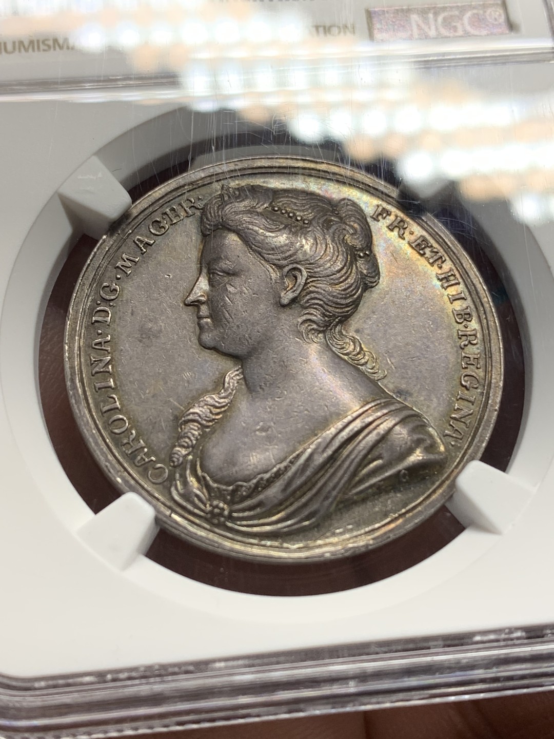 《竞宝斋》第147场-周日，周一 2场 (全场包邮) NGC-AU55 英国1727年卡罗琳娜女王登基纪念 银章