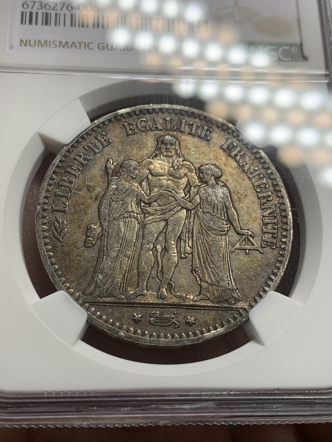 《竞宝斋》第147场-周日，周一 2场 (全场包邮) NGC XF45 法国 1875年小A版 5法郎银币 原味包浆 状态不错