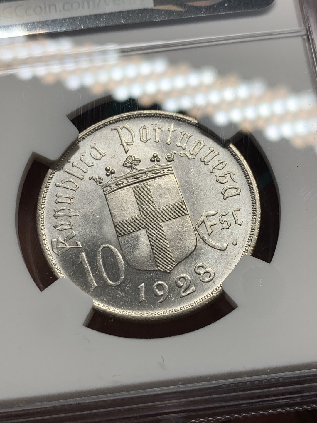 《竞宝斋》第147场-周日，周一 2场 (全场包邮) NGC-MS64 葡萄牙1928年 马剑10埃斯库多银币 顶级品相 稀少品种