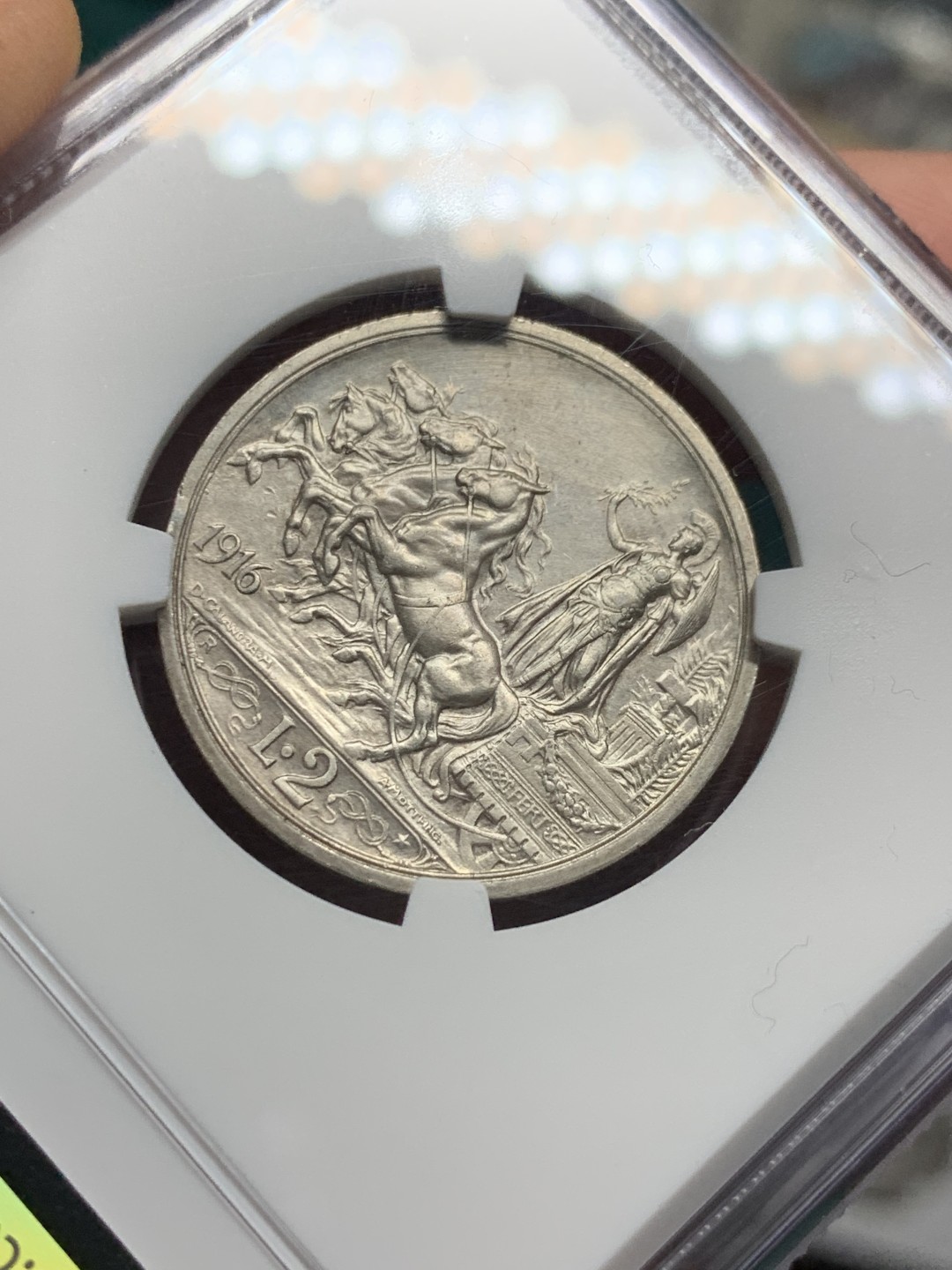 《竞宝斋》第147场-周日，周一 2场 (全场包邮) NGC-UNC 意大利1916年 胜利马车2里拉 银币 原光好品