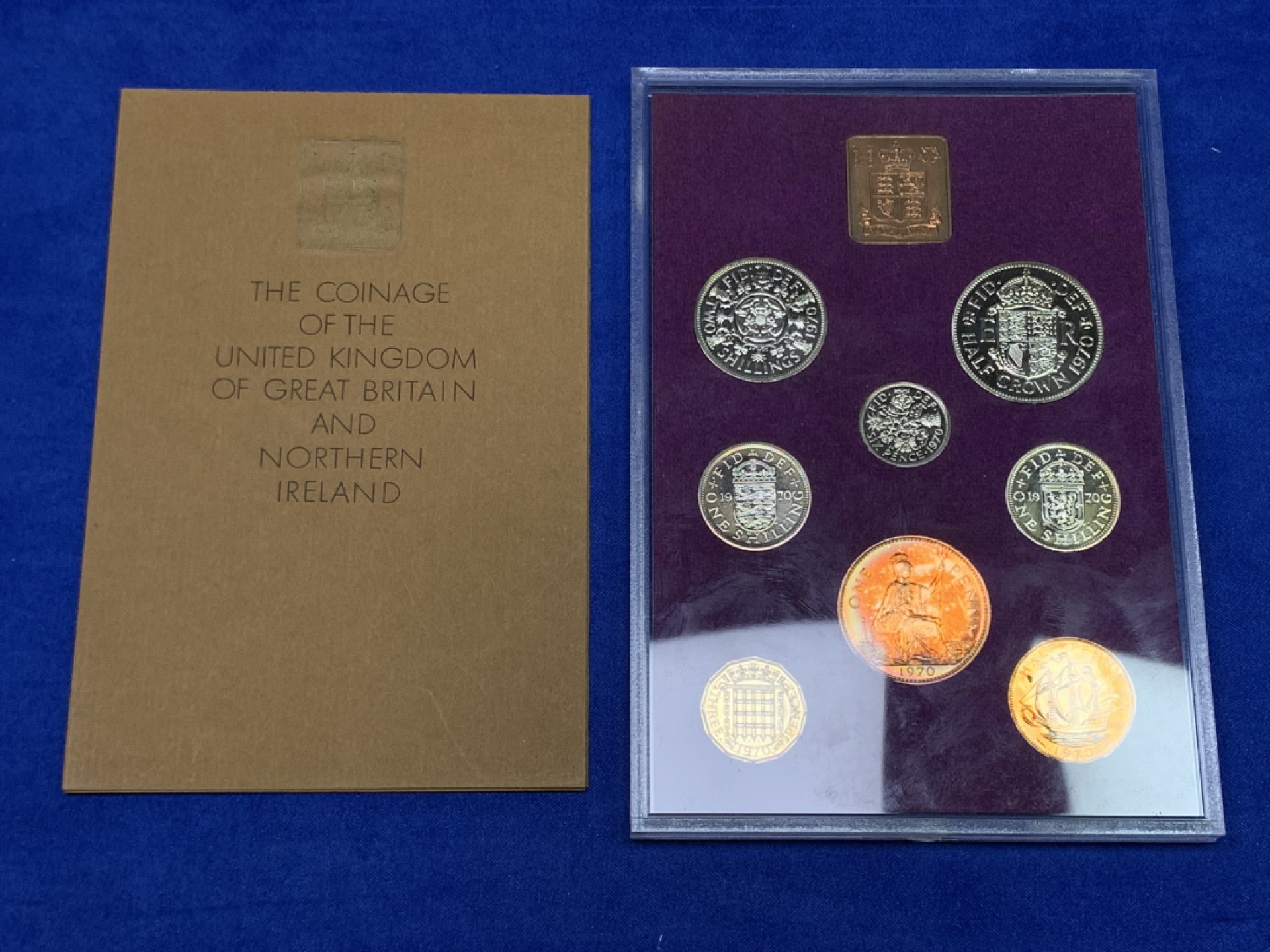 《竞宝斋》第147场-周日，周一 2场 (全场包邮) 英国 1970年 原盒原证 关门年份 英国12进制精制套币 最后一套12进制英国套币 随后发行的套币均为10进制新便士体系