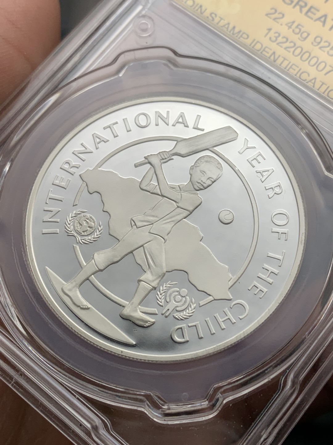 《竞宝斋》第147场-周日，周一 2场 (全场包邮) 信泰PF70UC 1979年牙买加儿童年银币 22.4克 925银