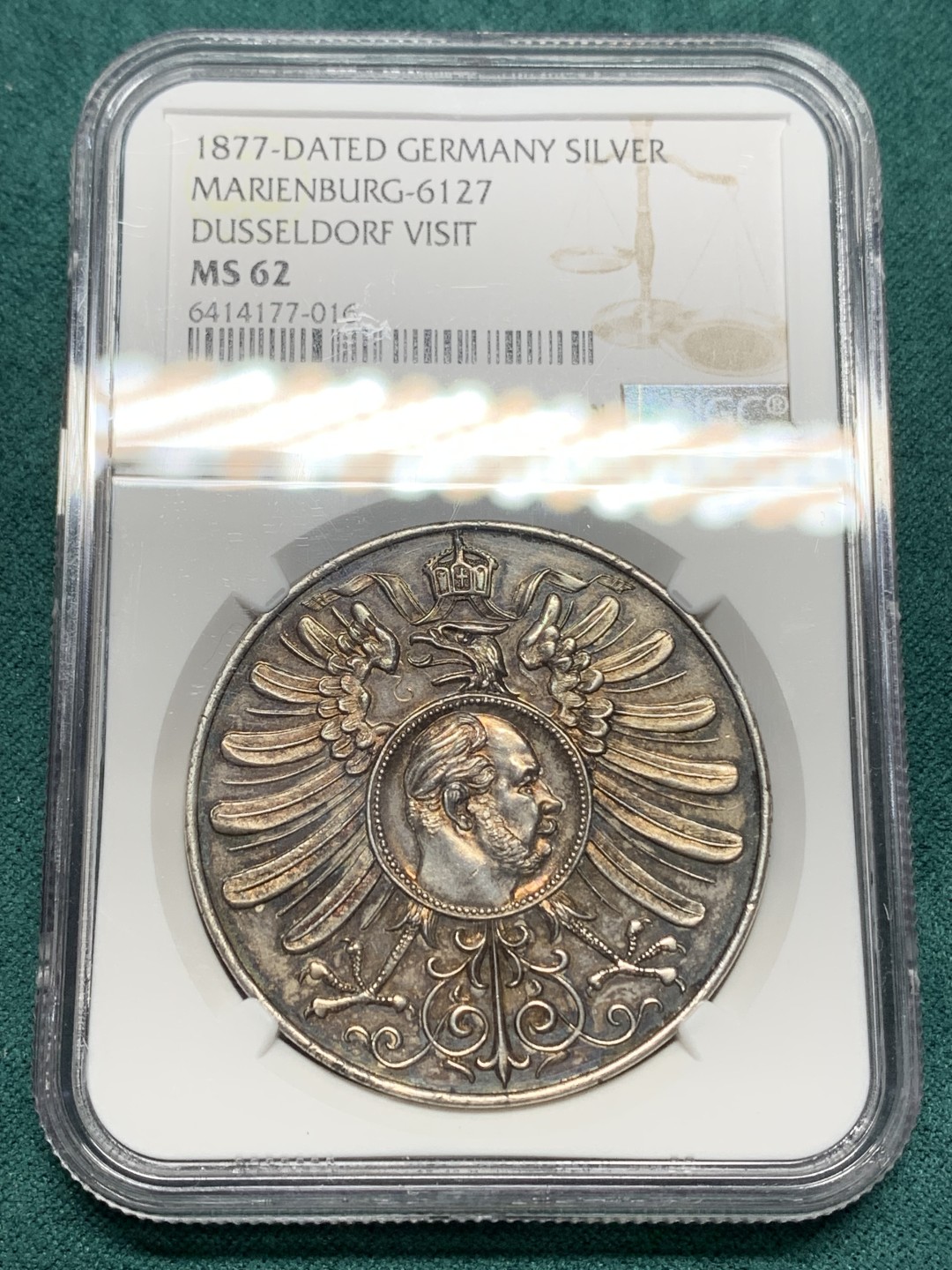 《竞宝斋》第147场-周日，周一 2场 (全场包邮) NGC MS62 1877年德国威廉一世访问杜塞尔多夫纪念银章 稀少品种 五彩镜面底板