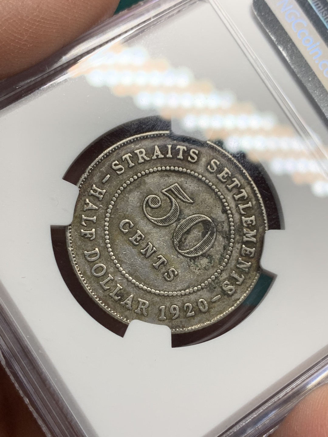 《竞宝斋》第147场-周日，周一 2场 (全场包邮) NGC XFD 1920英属海峡殖民地乔五50分银币，十字版