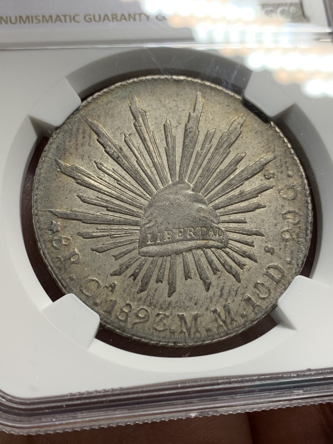 《竞宝斋》第147场-周日，周一 2场 (全场包邮) NGC AU 墨西哥 1893年 CA MM版 鹰洋 大银币 包浆自然 没有看出清洗的痕迹