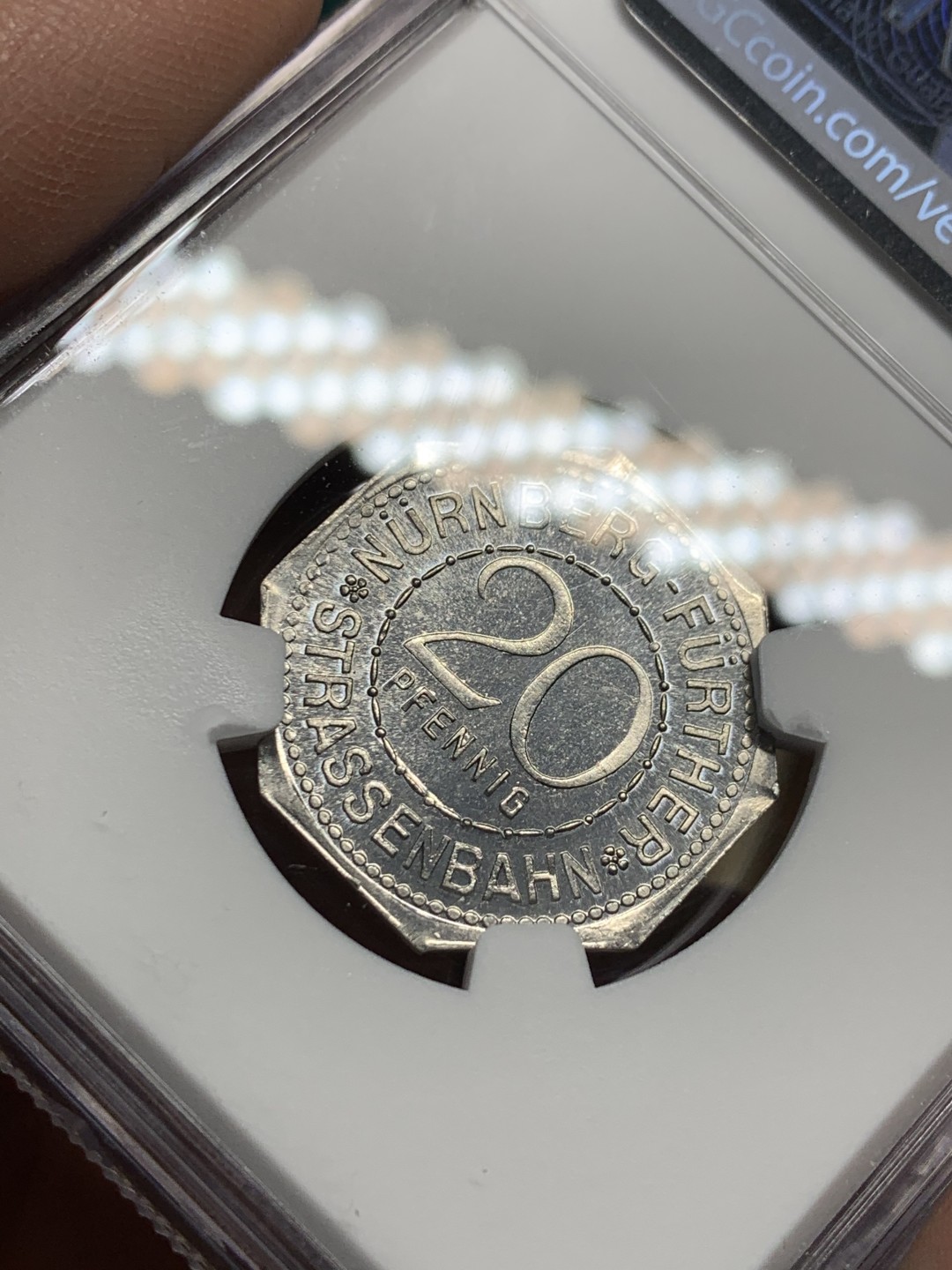 《竞宝斋》第147场-周日，周一 2场 (全场包邮) NGC MS66 德国 纽伦堡 1920年 紧急状态币 20盆尼 状态不错