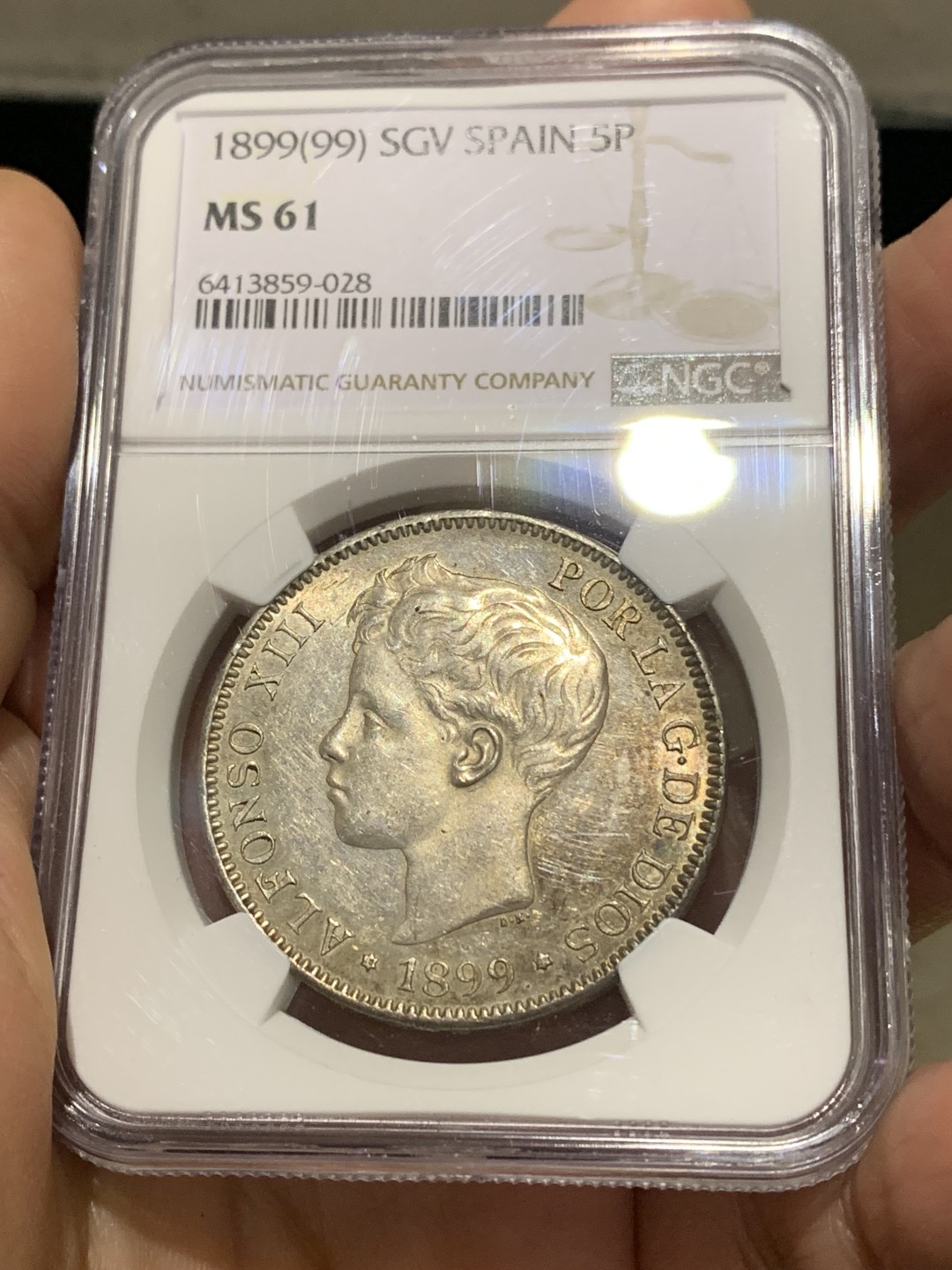 《竞宝斋》第147场-周日，周一 2场 (全场包邮) NGC-MS61 西班牙1899年 阿方索十三世5比塞塔 双柱大银币 原光带彩